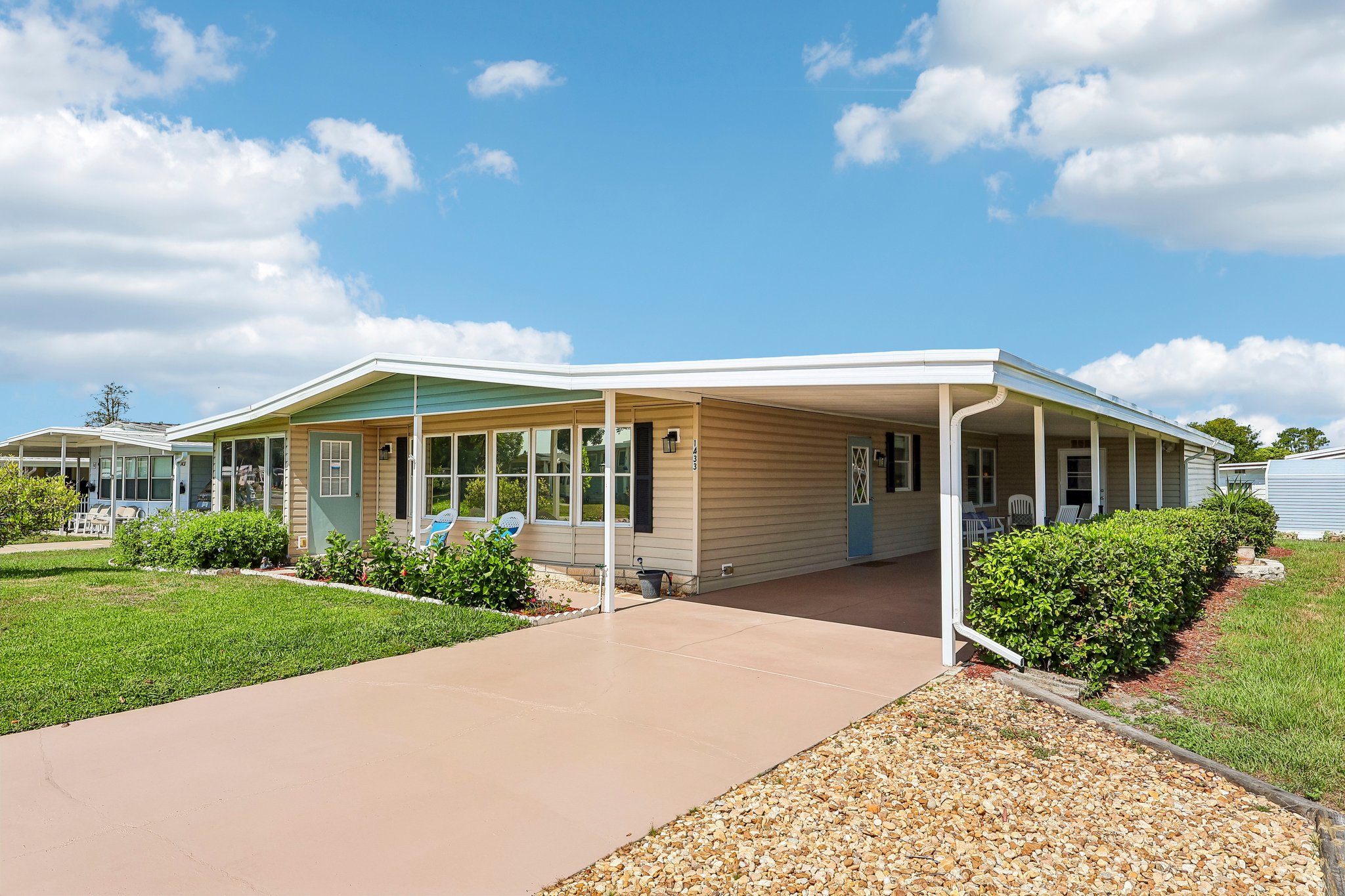 Apache Cir-S3006-004.jpg
