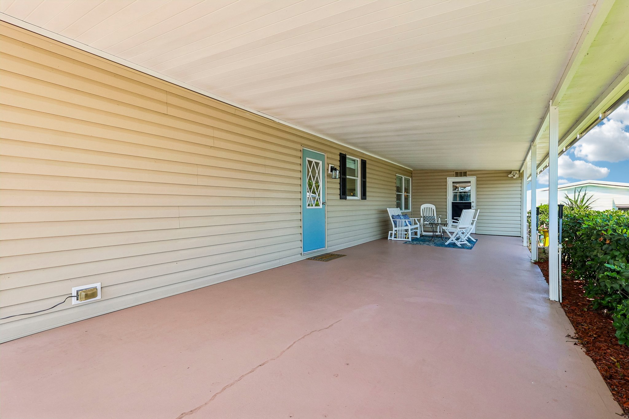 Apache Cir-S3006-006.jpg