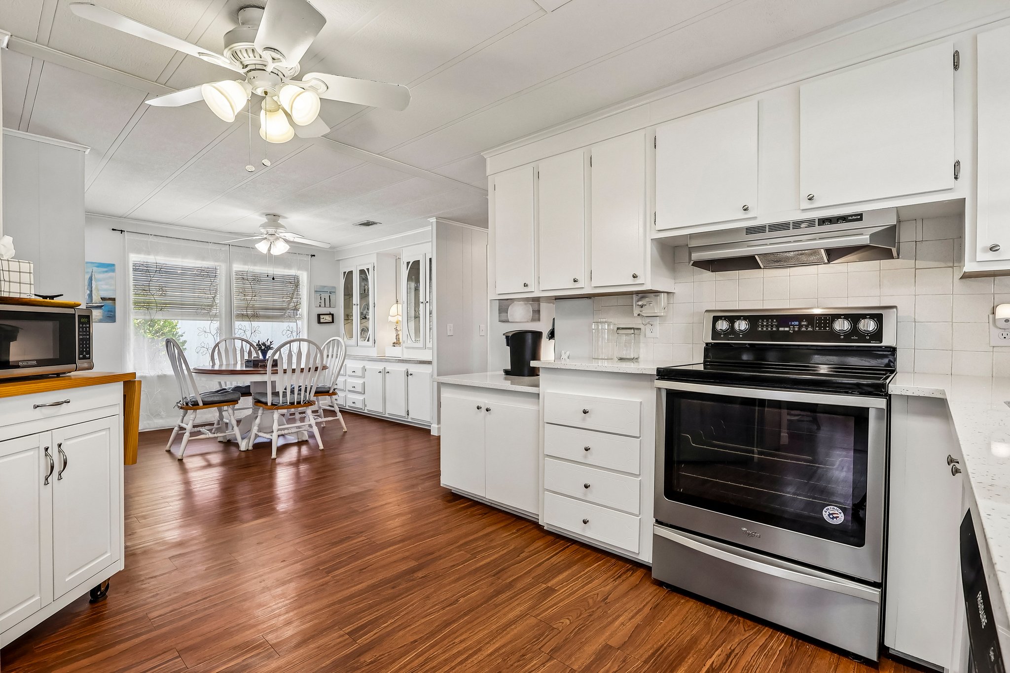 Apache Cir-S3006-020.jpg