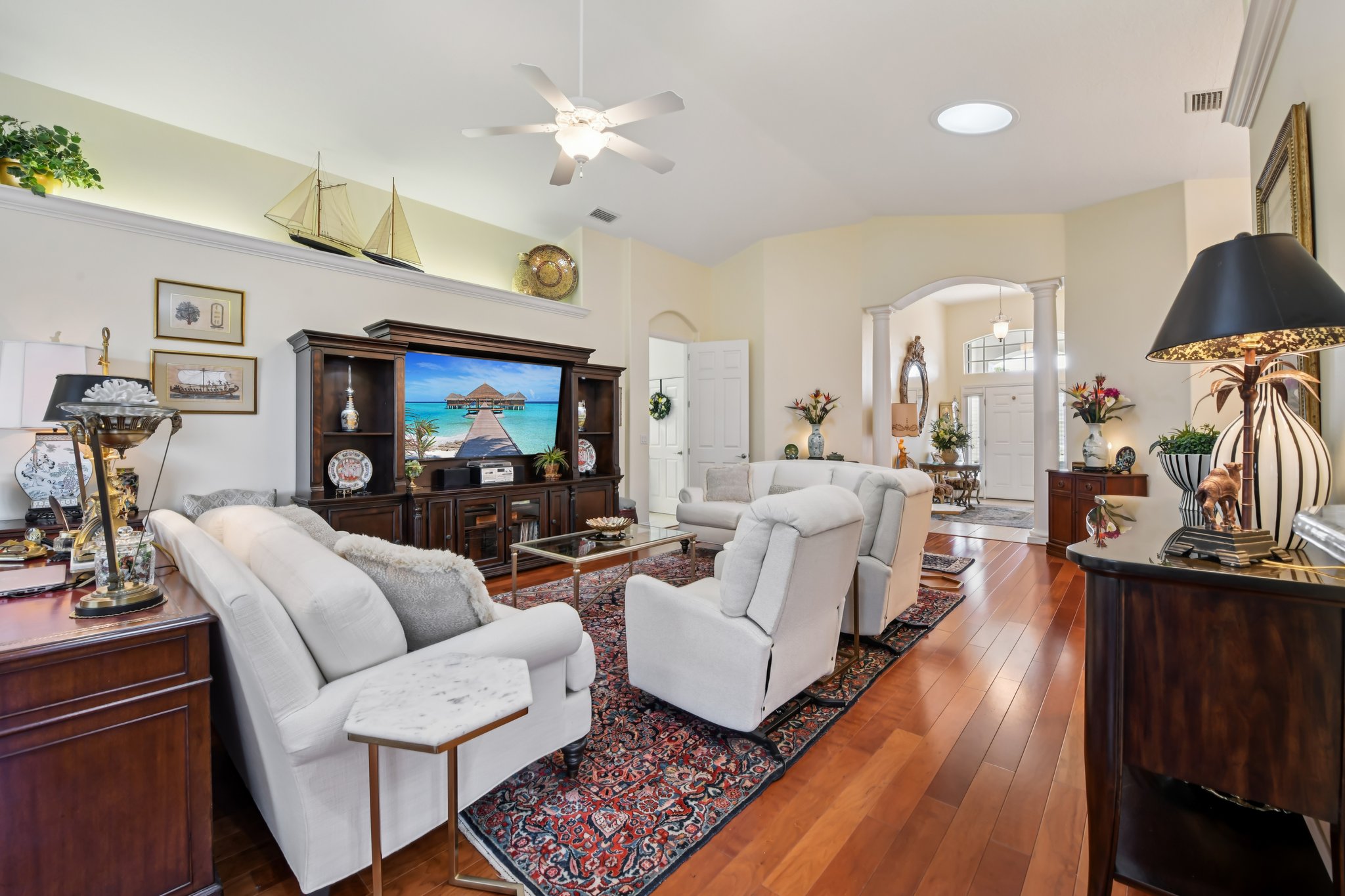 Areca Palm Dr-S1902-007.jpg