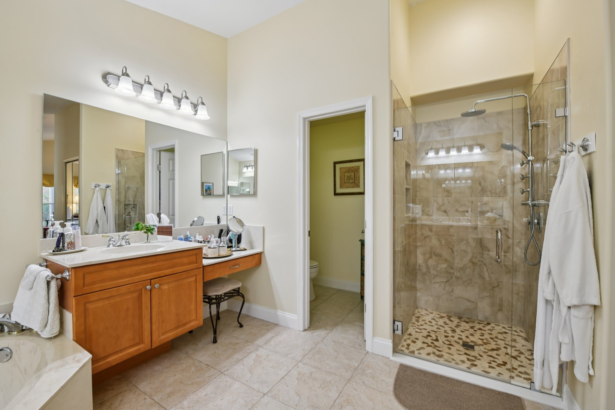 Areca Palm Dr-S1902-037.jpg