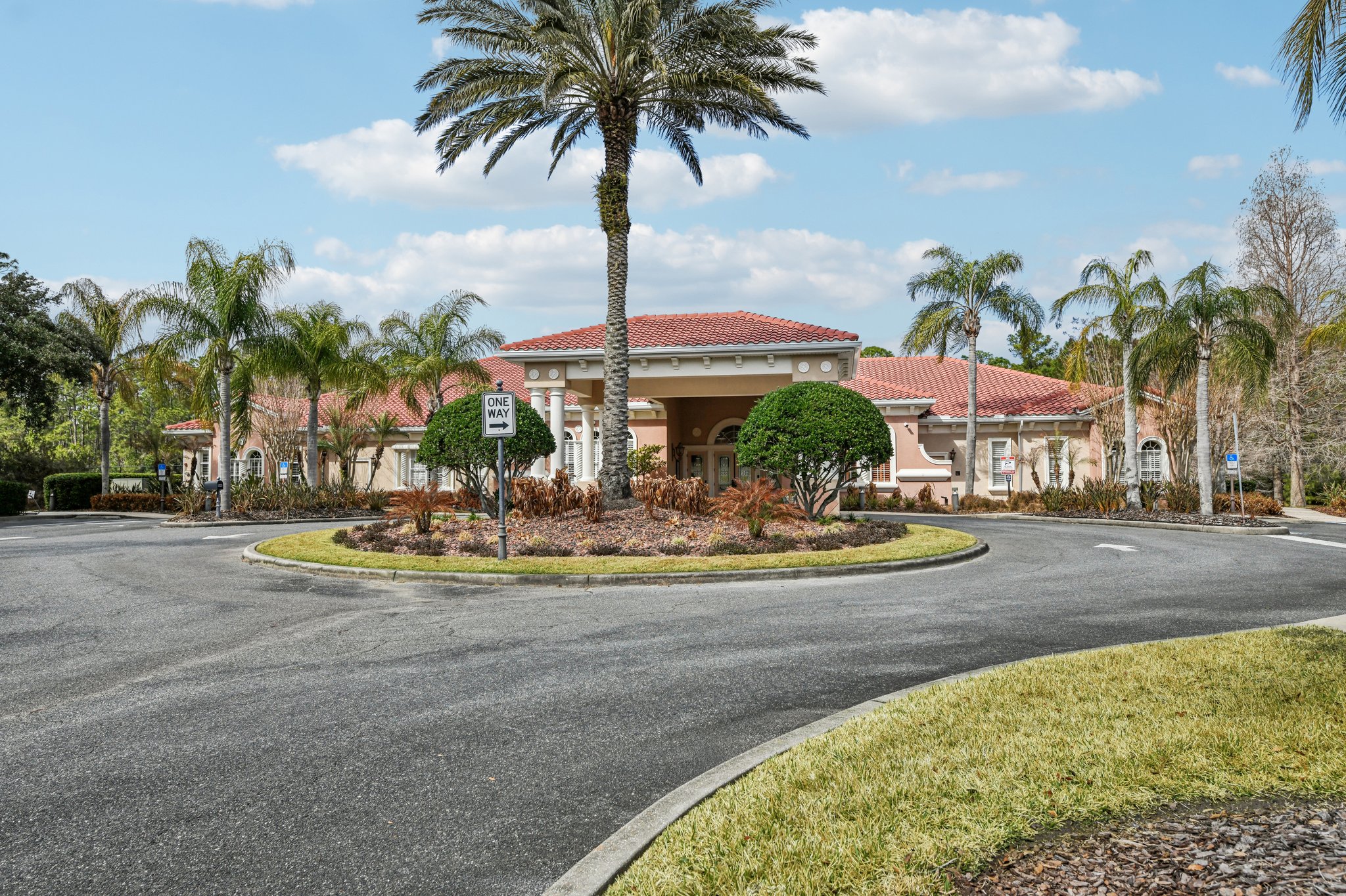 Areca Palm Dr-1902-901.jpg