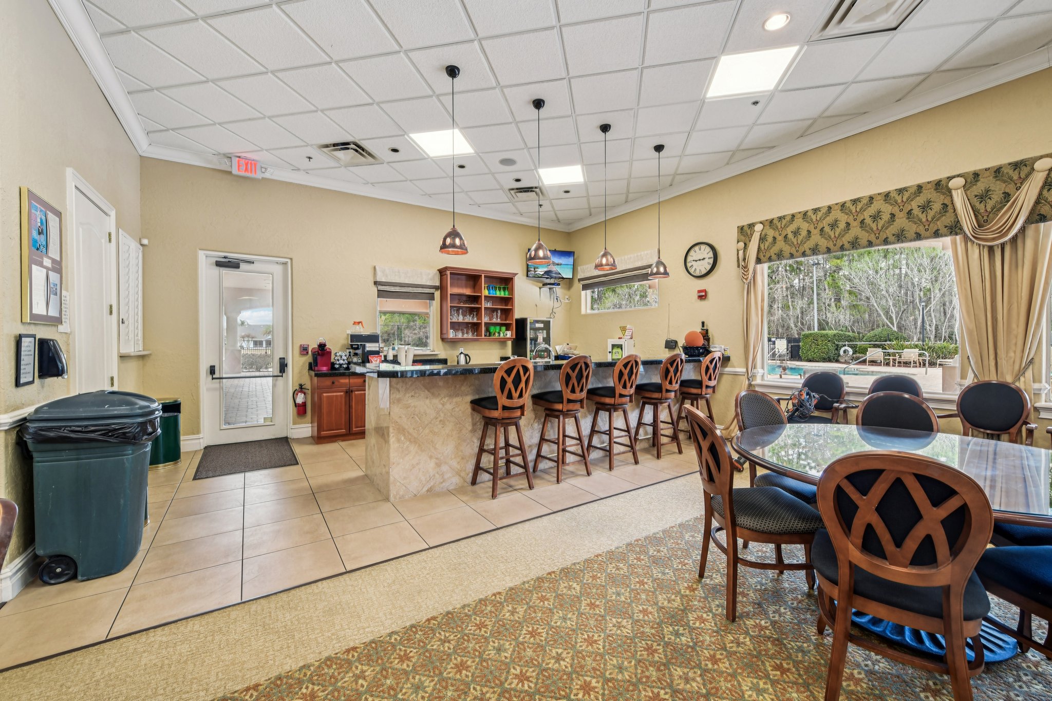 Areca Palm Dr-1902-905.jpg