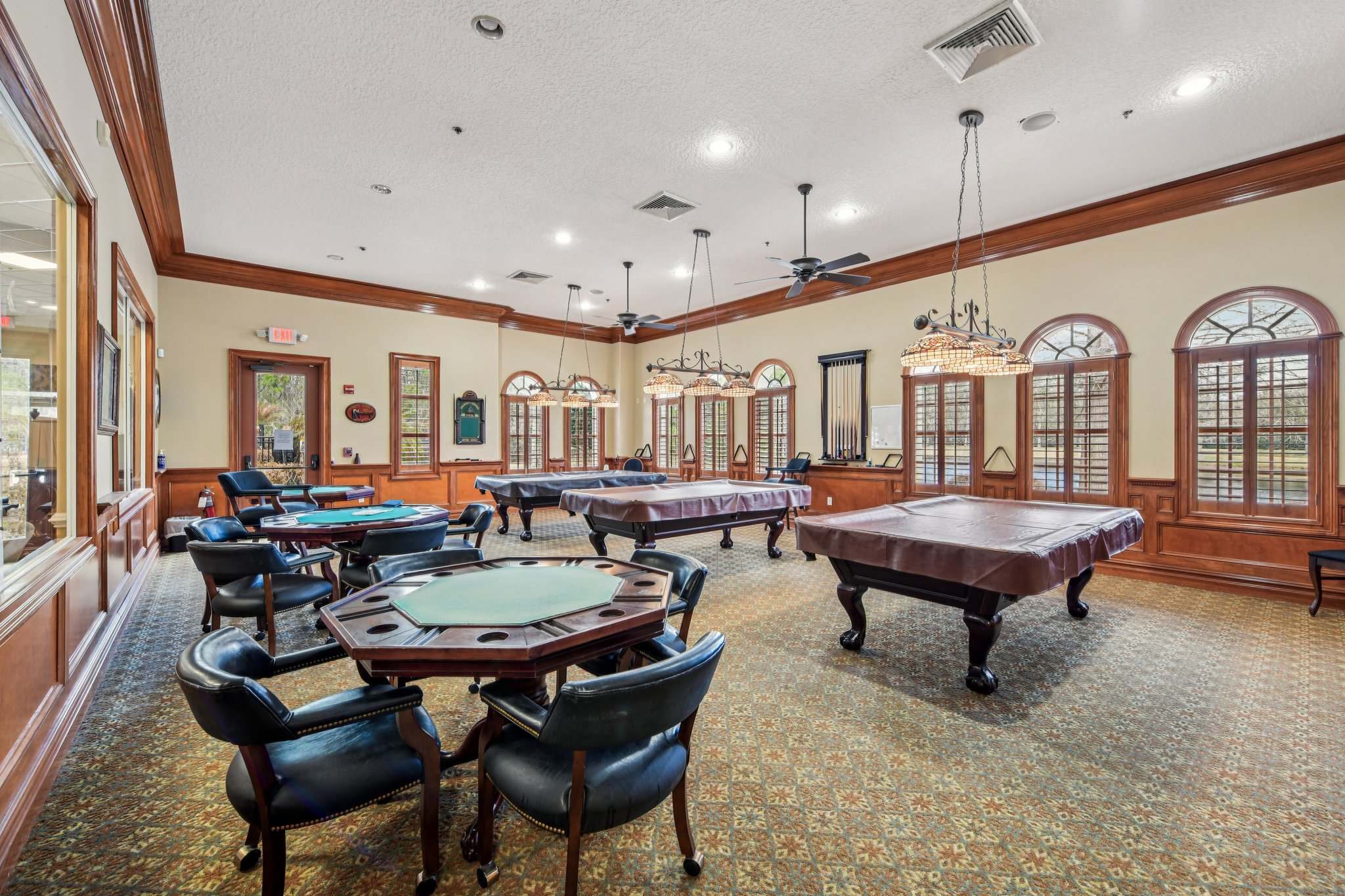 Areca Palm Dr-1902-907.jpg