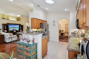 Areca Palm Dr-S1902-019.jpg