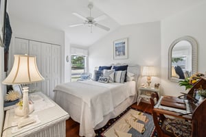 Areca Palm Dr-S1902-025.jpg