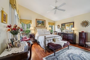 Areca Palm Dr-S1902-030.jpg