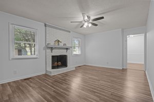  Photo 23