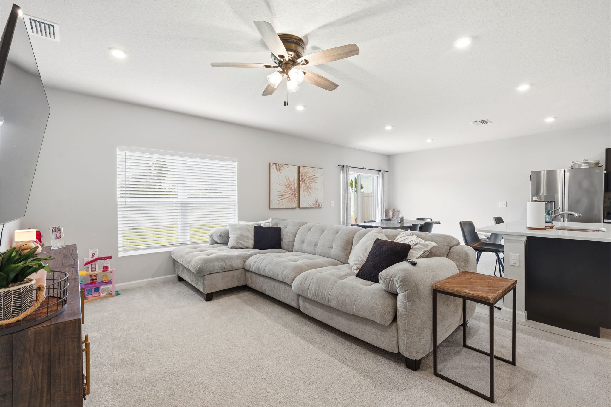Interiors (28)