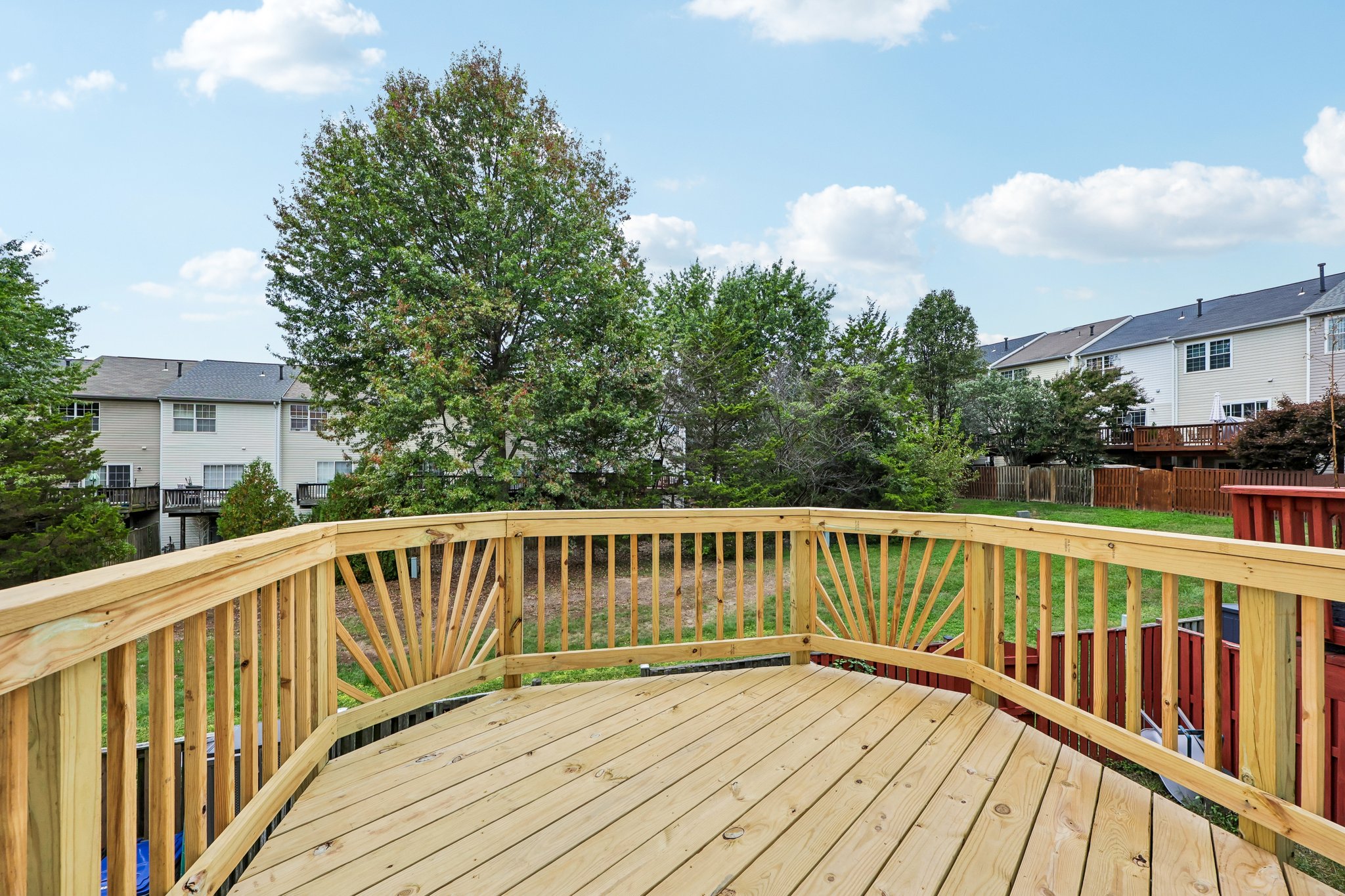 Madrigal Dr-S1610-049.jpg