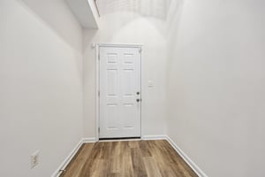Madrigal Dr-S1610-007.jpg