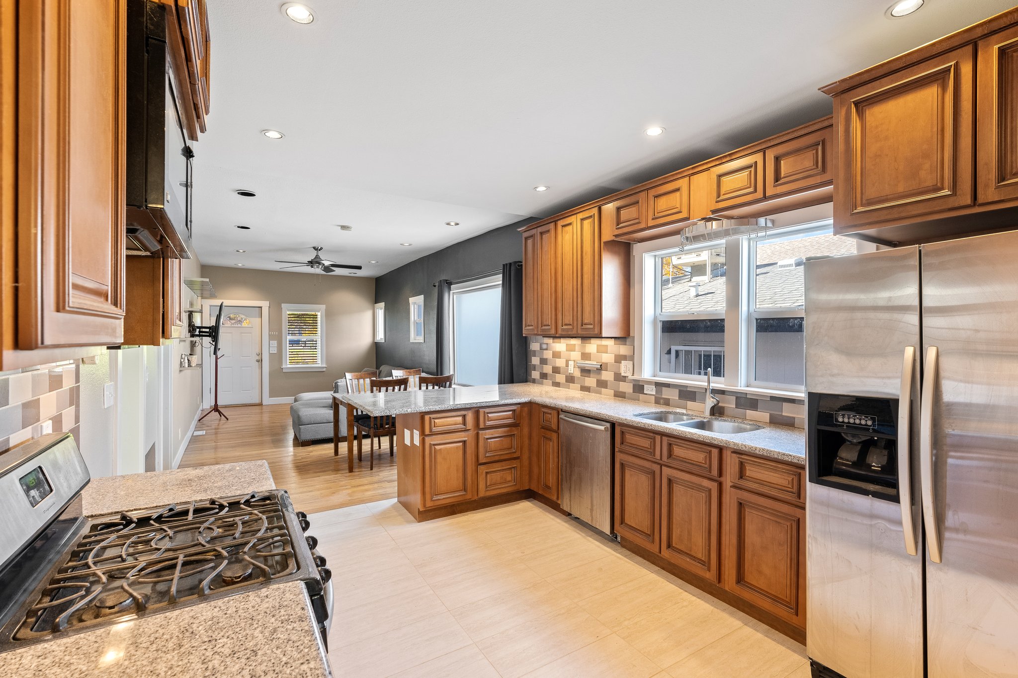 1434 Knox Ct, Denver, CO 80204, USA Photo 14