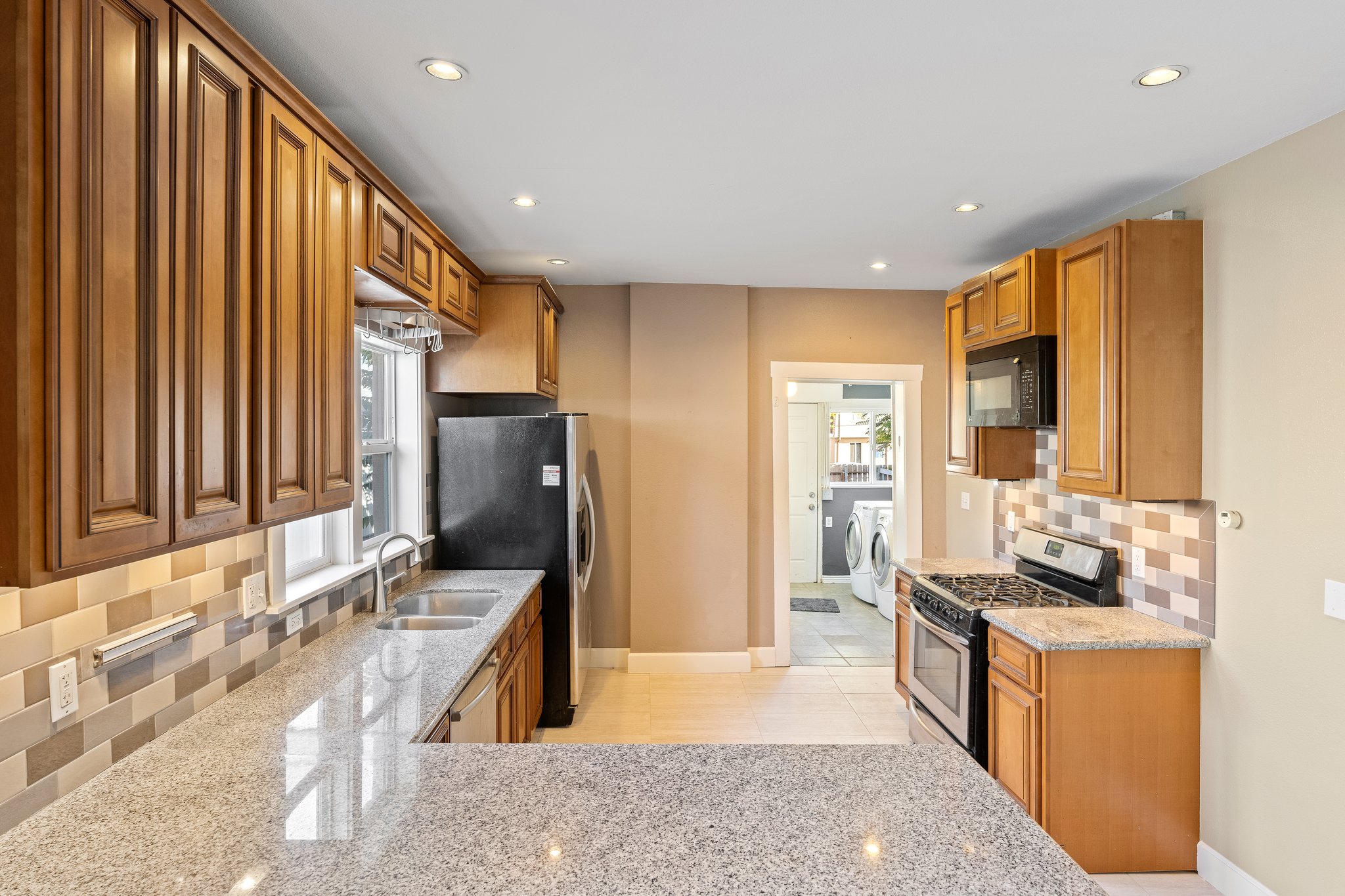 1434 Knox Ct, Denver, CO 80204, USA Photo 13