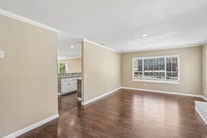 Laurel Dr-S0708-007.jpg