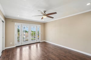 Laurel Dr-S0708-022.jpg
