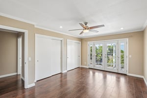Laurel Dr-S0708-024.jpg