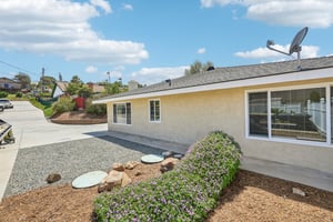 Laurel Dr-S0708-032.jpg