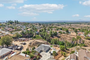 Laurel Dr-S0708-034.jpg