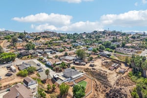 Laurel Dr-S0708-037.jpg
