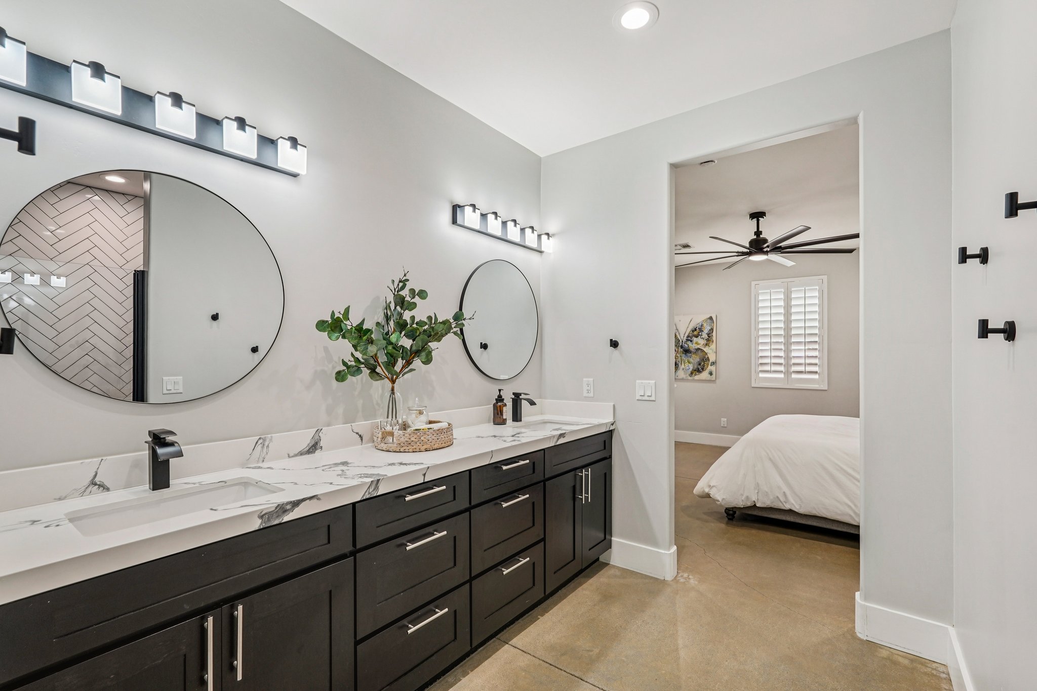 W Oberlin Way-S2801-034.jpg