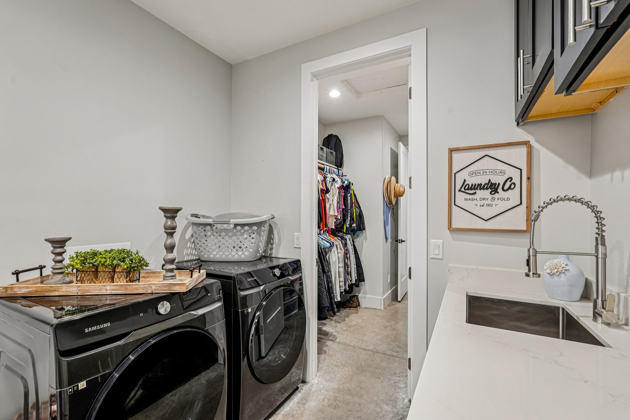 W Oberlin Way-S2801-040.jpg