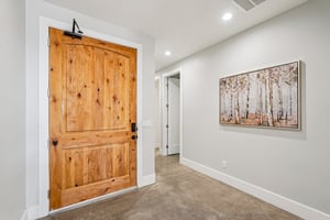 W Oberlin Way-S2801-009.jpg