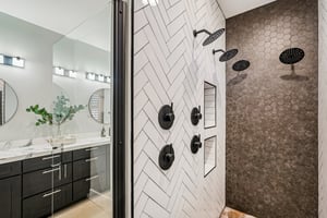 W Oberlin Way-S2801-035.jpg