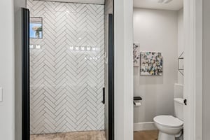 W Oberlin Way-S2801-036.jpg