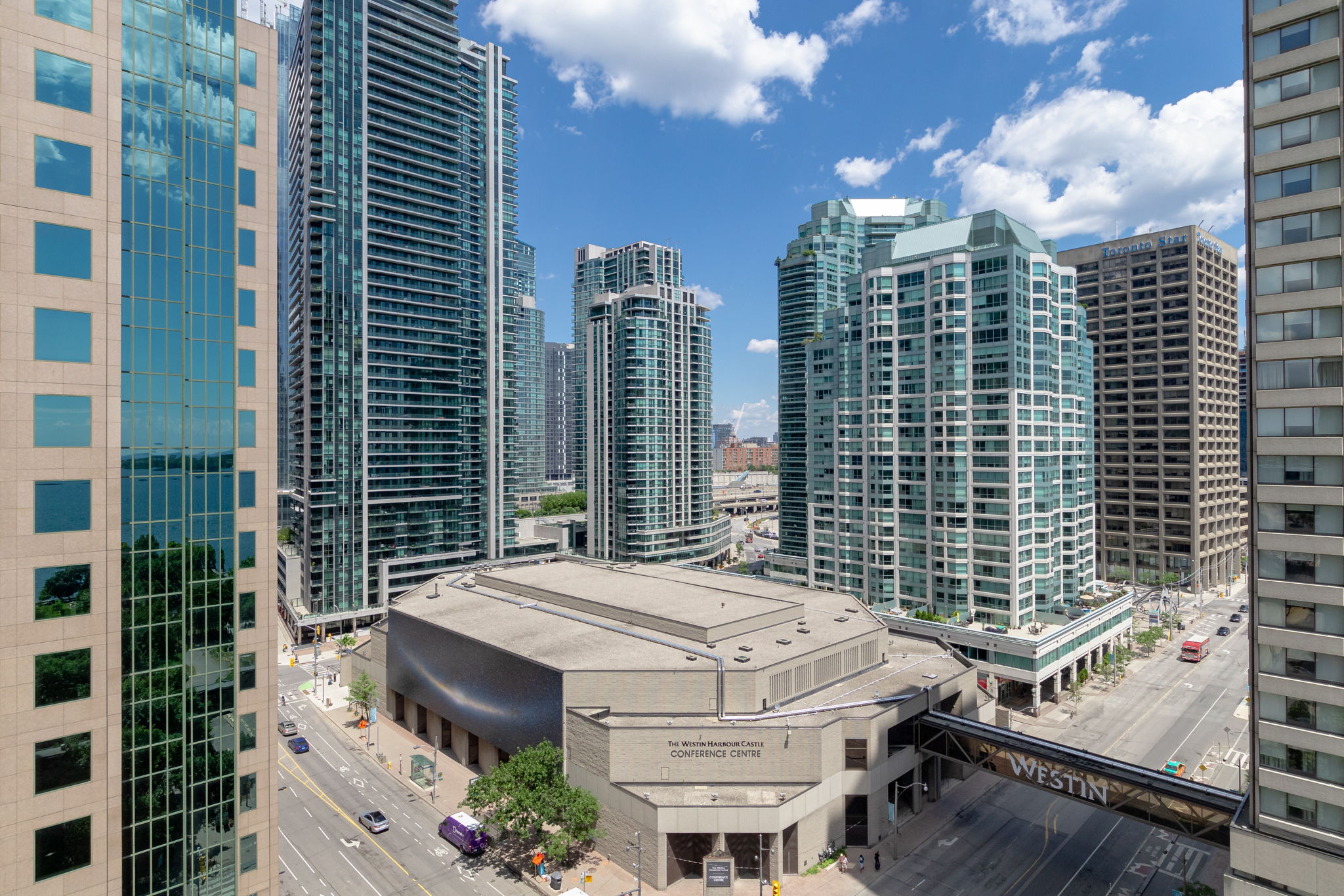 Toronto property showcase — delivered property photograph 43