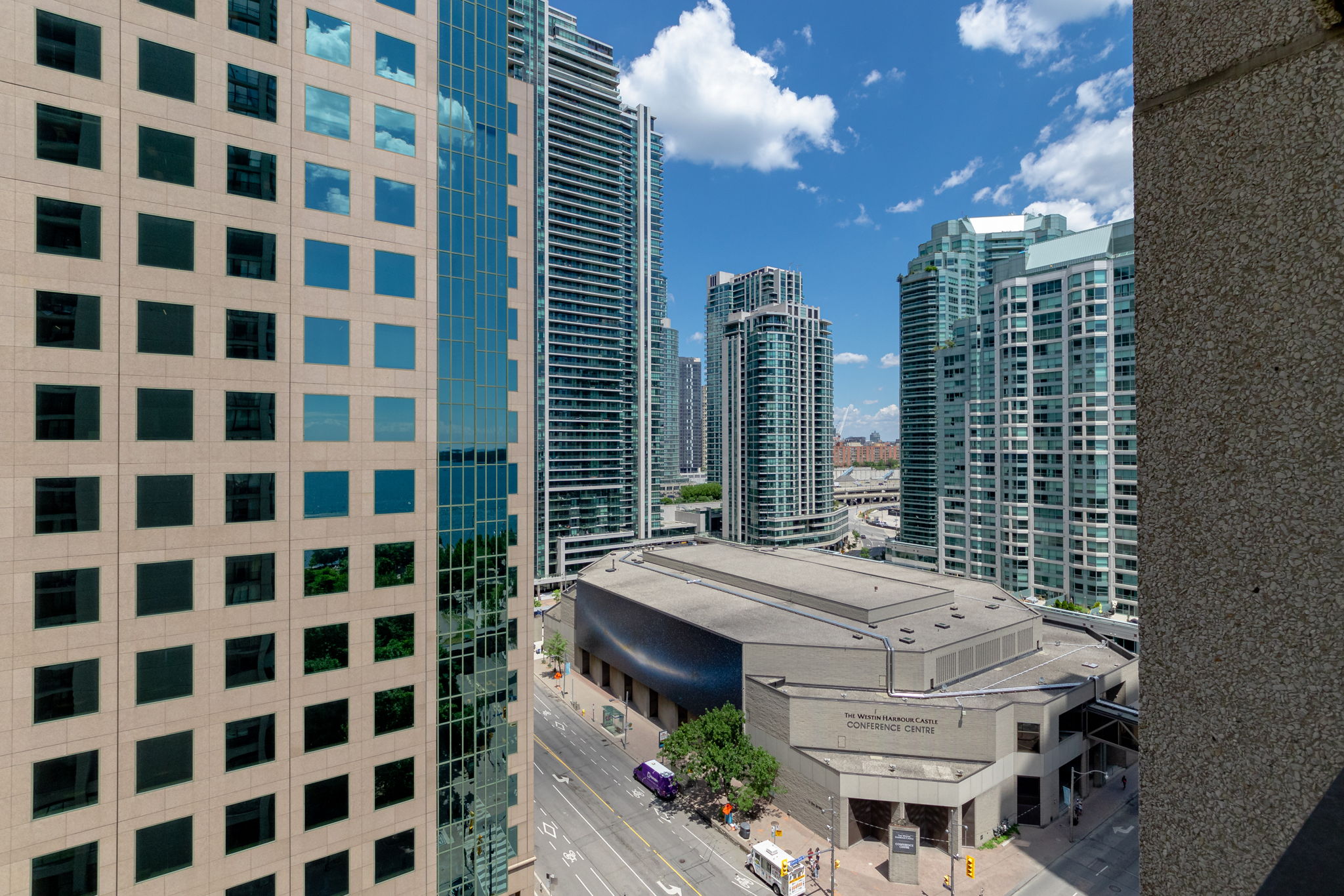 Toronto property showcase — delivered property photograph 41