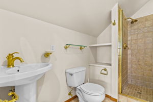  Photo 38