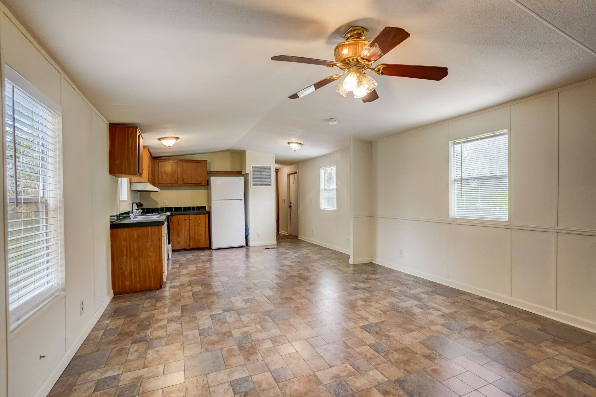 Robles Ave-004
