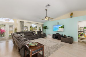 14350 Hampton Lake Ct, Fort Myers, FL 33908, USA Photo 5