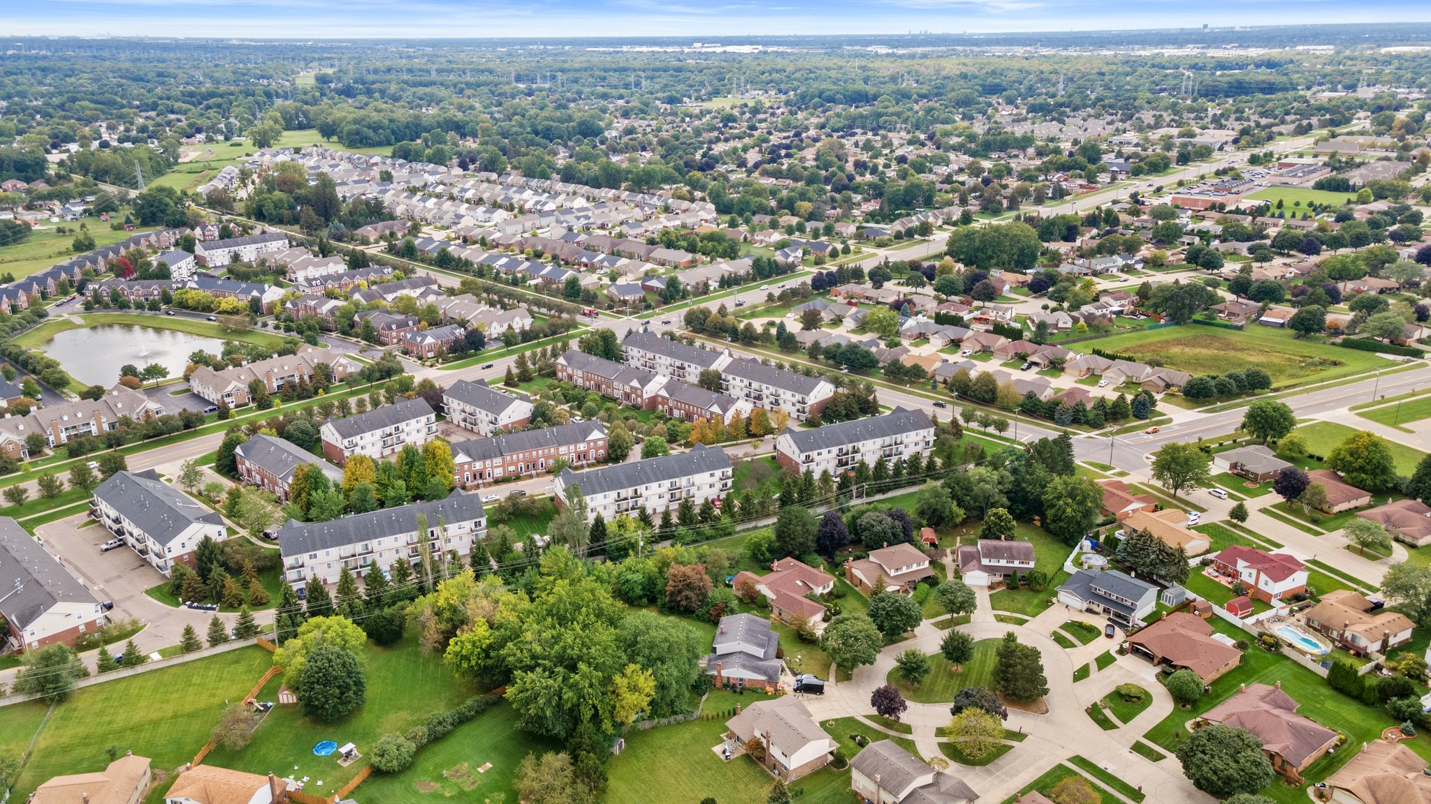 14351 Vauxhall Dr, Sterling Heights, MI 48313, USA Photo 40