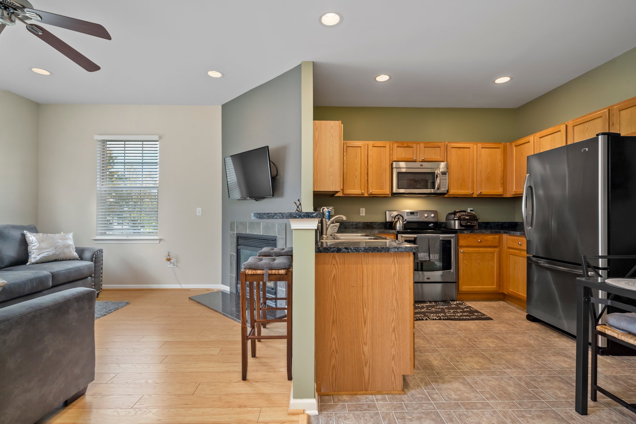 14351 Vauxhall Dr, Sterling Heights, MI 48313, USA Photo 10