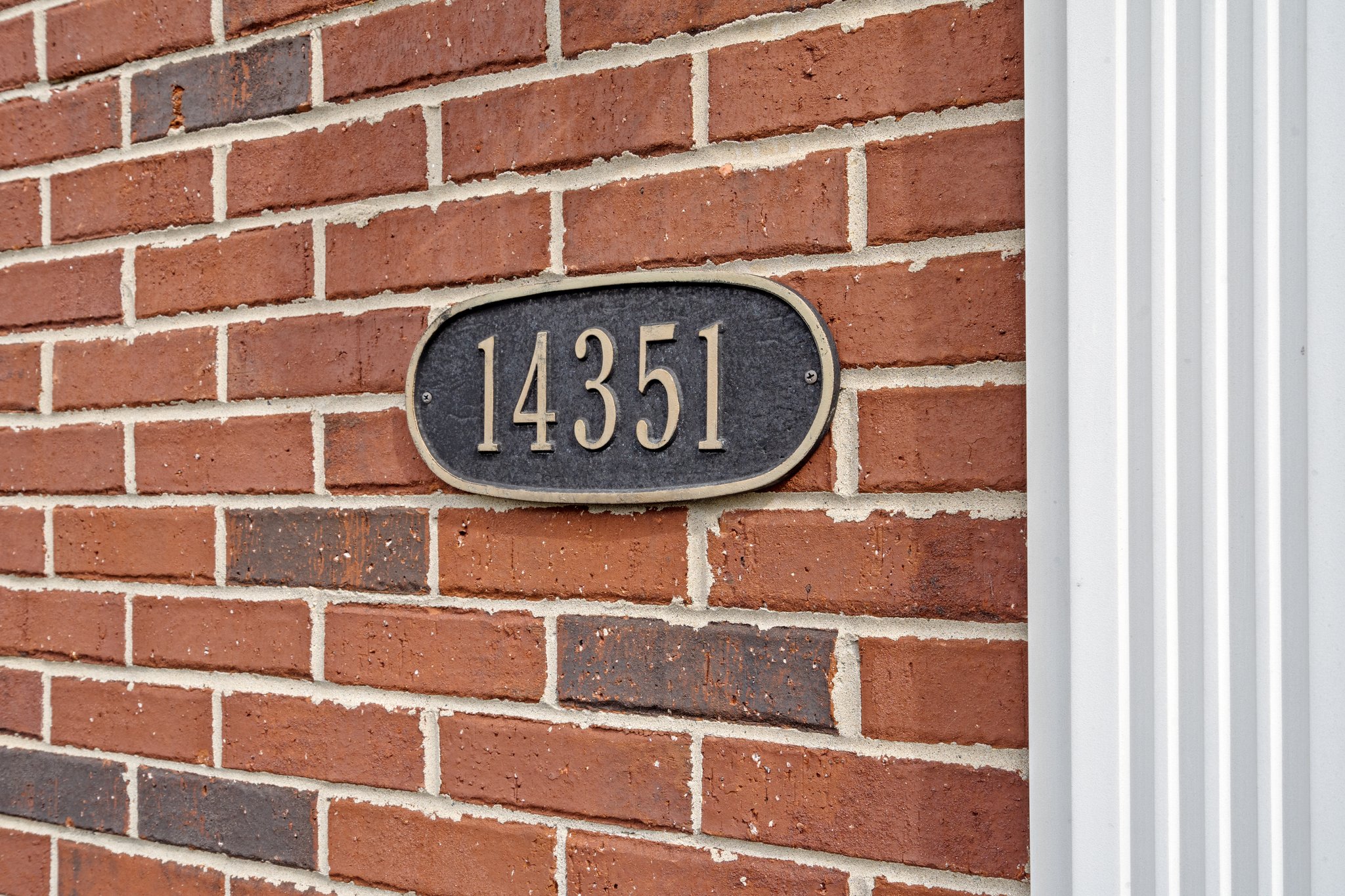 14351 Vauxhall Dr, Sterling Heights, MI 48313, USA Photo 2