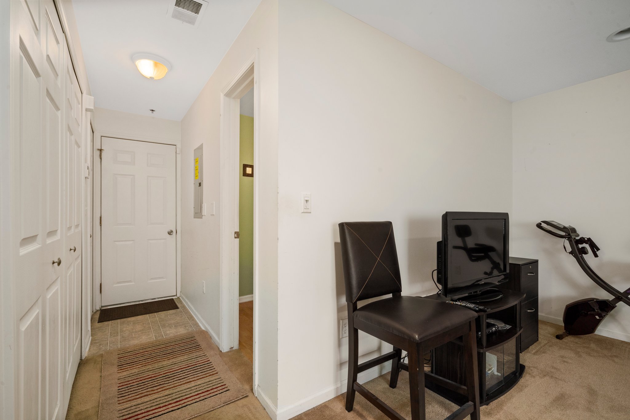 14351 Vauxhall Dr, Sterling Heights, MI 48313, USA Photo 24