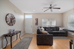 14351 Vauxhall Dr, Sterling Heights, MI 48313, USA Photo 5