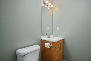 14351 Vauxhall Dr, Sterling Heights, MI 48313, USA Photo 24