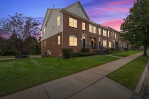 14351 Vauxhall Dr, Sterling Heights, MI 48313, USA Photo 42