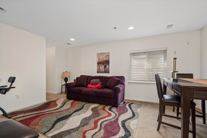 14351 Vauxhall Dr, Sterling Heights, MI 48313, USA Photo 22