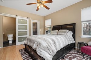 14351 Vauxhall Dr, Sterling Heights, MI 48313, USA Photo 17