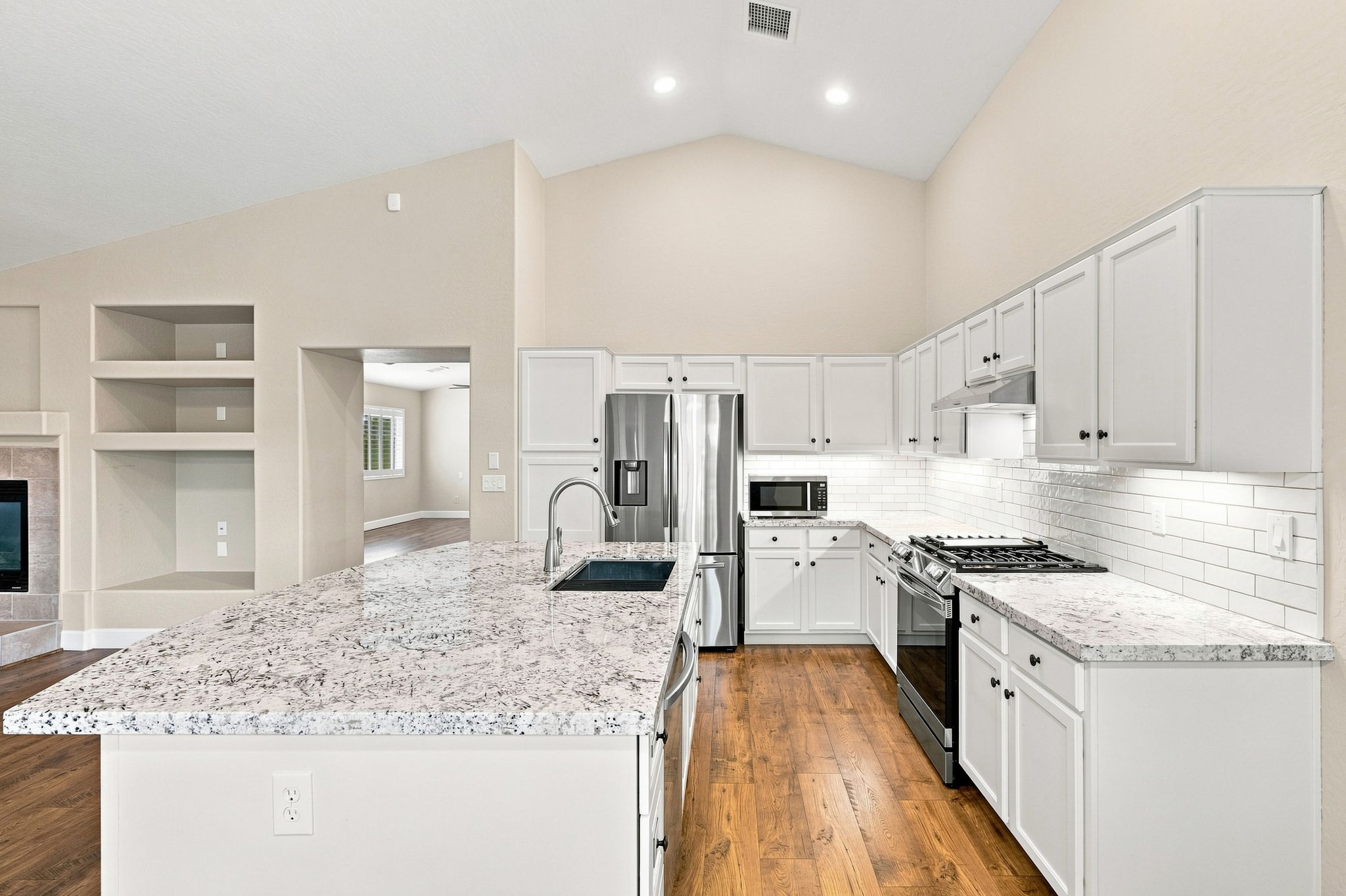 Kitchen (2)