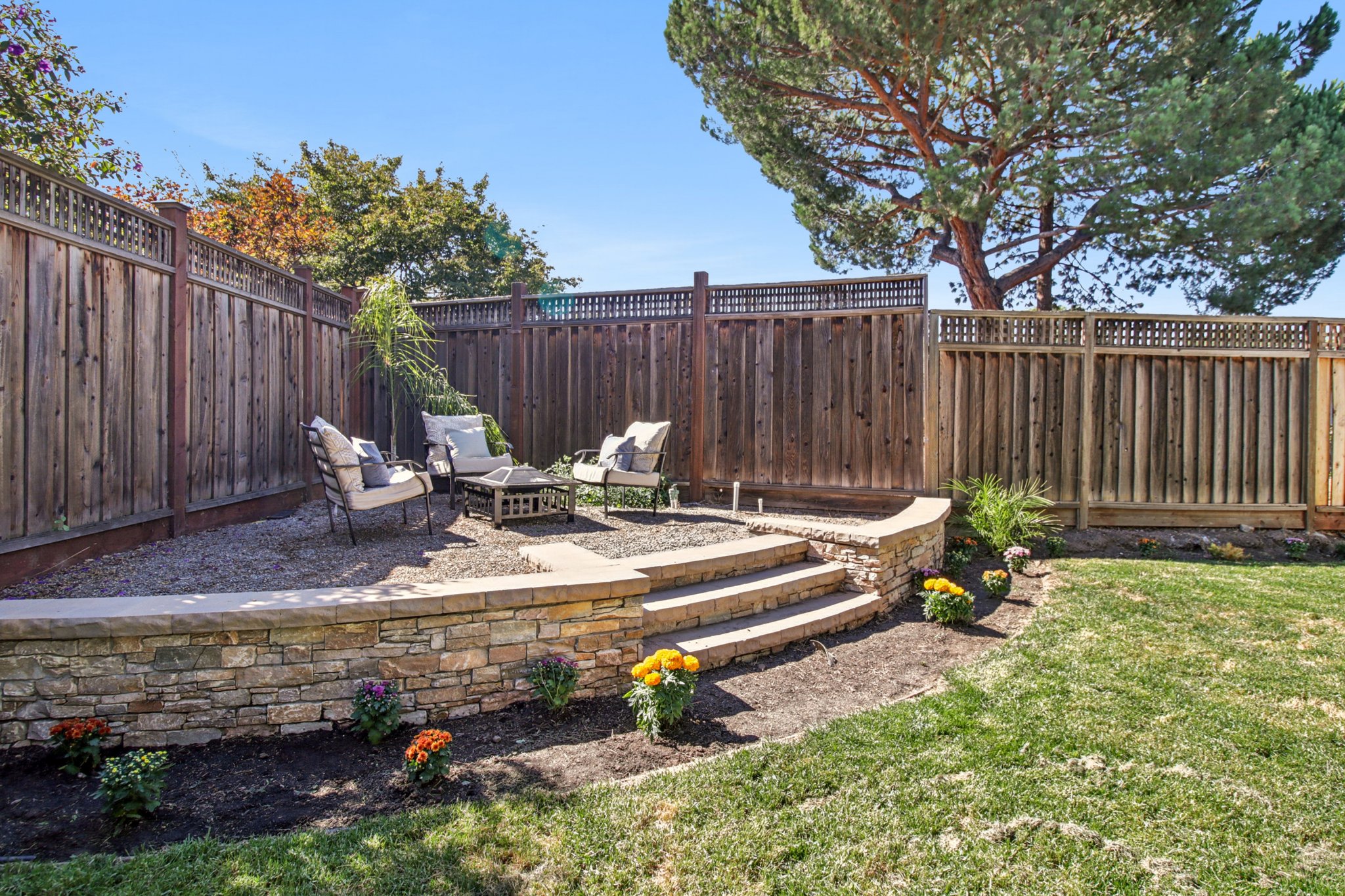 Lenray Ave-S0710-105.jpg