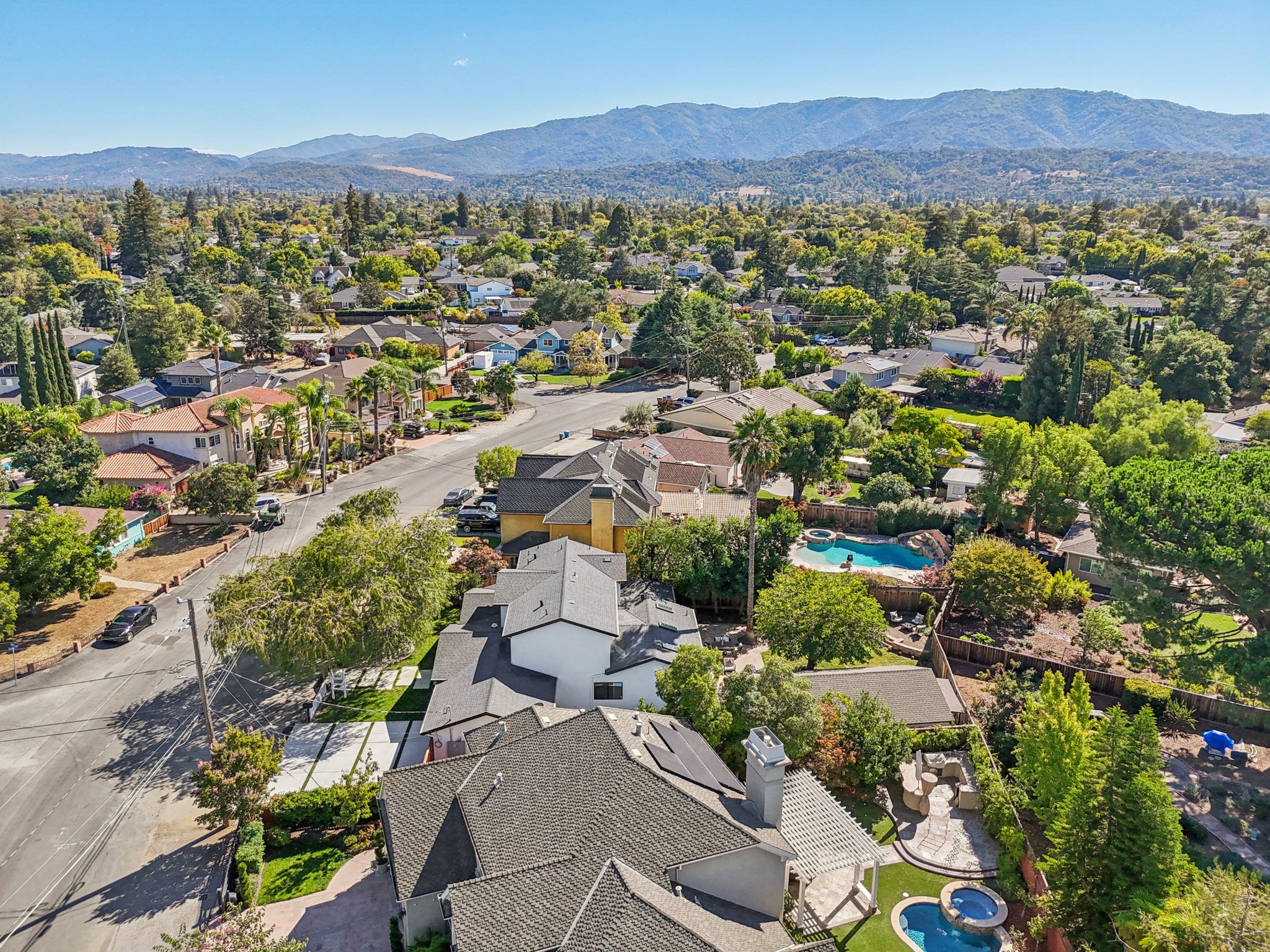 Lenray Ave-S0710-109.jpg