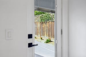 Lenray Ave-S0710-010.jpg