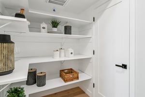 Lenray Ave-S0710-056.jpg
