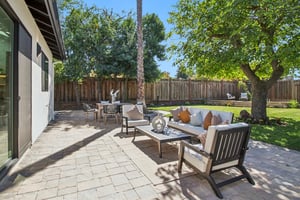 Lenray Ave-S0710-100.jpg