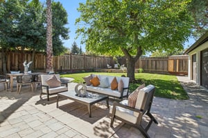 Lenray Ave-S0710-102.jpg