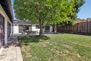 Lenray Ave-S0710-104.jpg